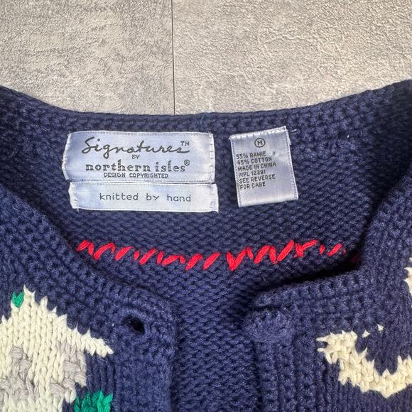 Vtg Signatures by Northern Isles Knitted by Hand Button Up Xmas Sweater WMSN M - Picture 2 of 9